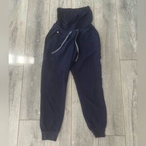 Figs Zamora Maternity Jogger Scrub Pants